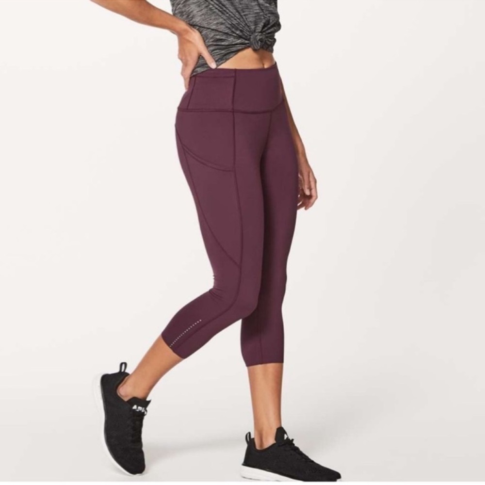 Lululemon Athletica Women’s size 6 Fast And Free Cropped Burgundy Leggings